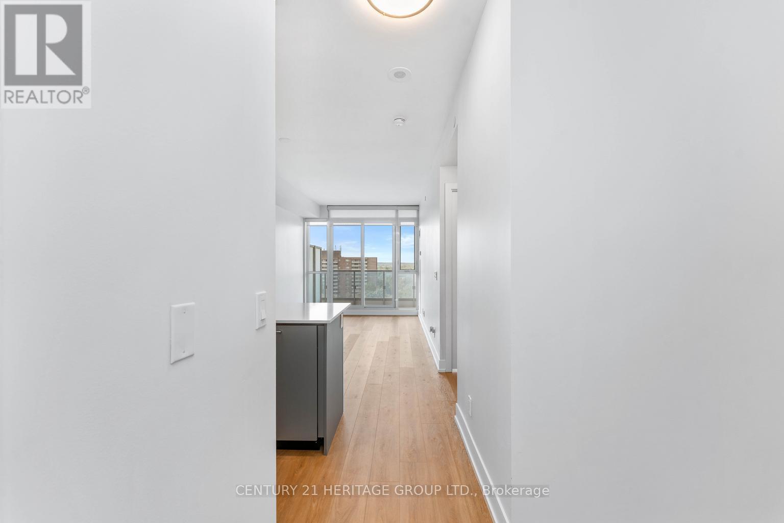 908 - 9471 Yonge Street, Richmond Hill, Ontario  L4C 0Z5 - Photo 6 - N12607166