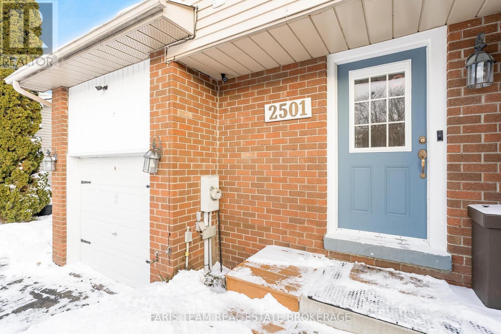 2501 Lloyd Street, Innisfil, Ontario  L9S 2H1 - Photo 3 - N12607192