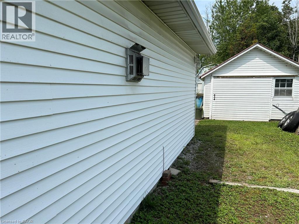 2431 Lakeshore Road, Dunnville, Ontario N1A 2W8 - Photo 11 - 40768890