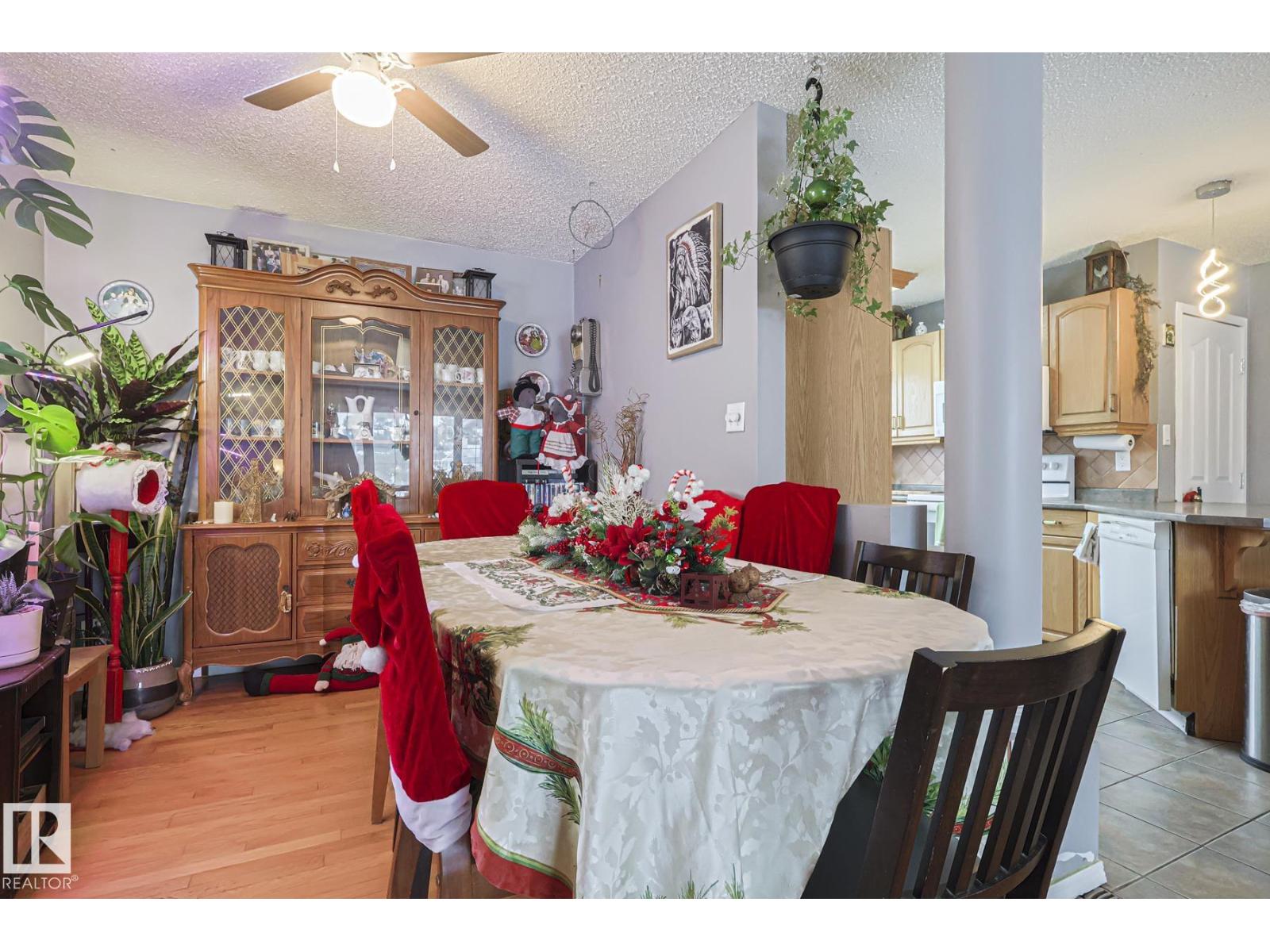 4032 77 St Nw, Edmonton, Alberta  T6K 0X6 - Photo 5 - E4467607