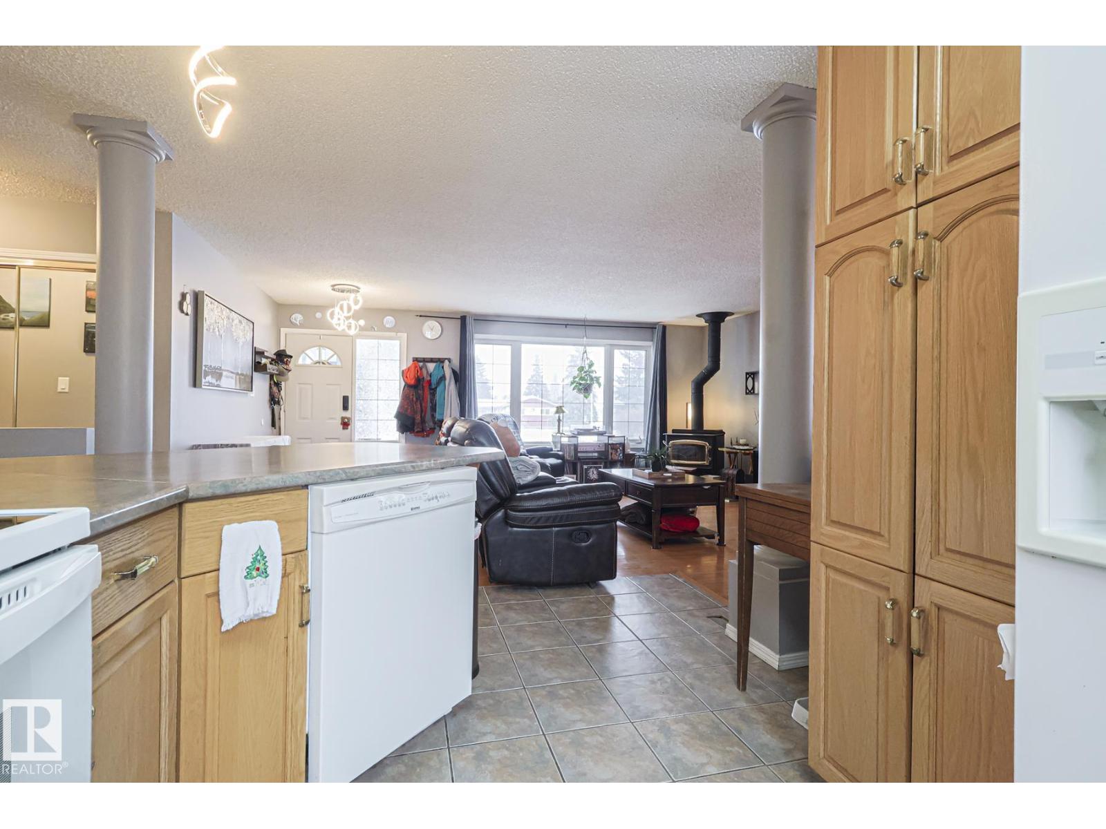 4032 77 St Nw, Edmonton, Alberta  T6K 0X6 - Photo 9 - E4467607