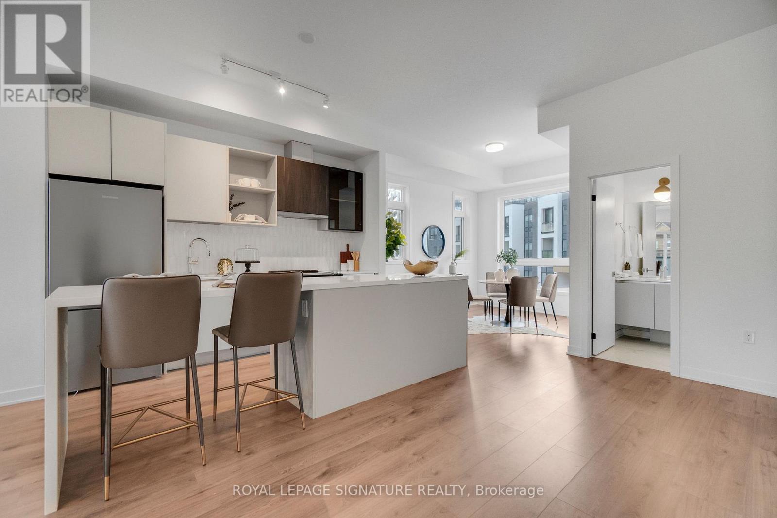 3047 Trailside Drive, Oakville, Ontario  L6M 4M2 - Photo 10 - W12607152