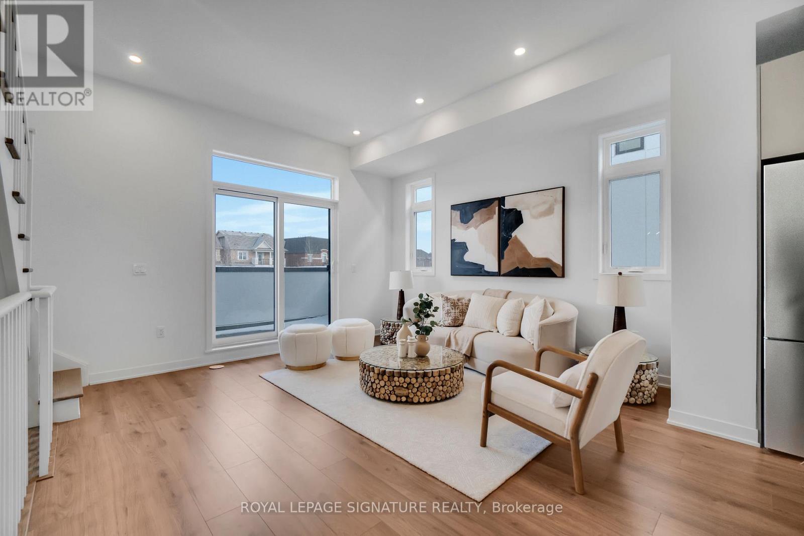 3047 Trailside Drive, Oakville, Ontario  L6M 4M2 - Photo 11 - W12607152