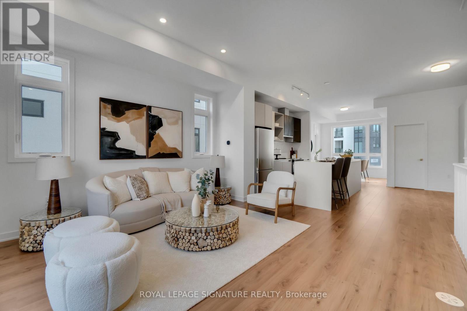 3047 Trailside Drive, Oakville, Ontario  L6M 4M2 - Photo 18 - W12607152