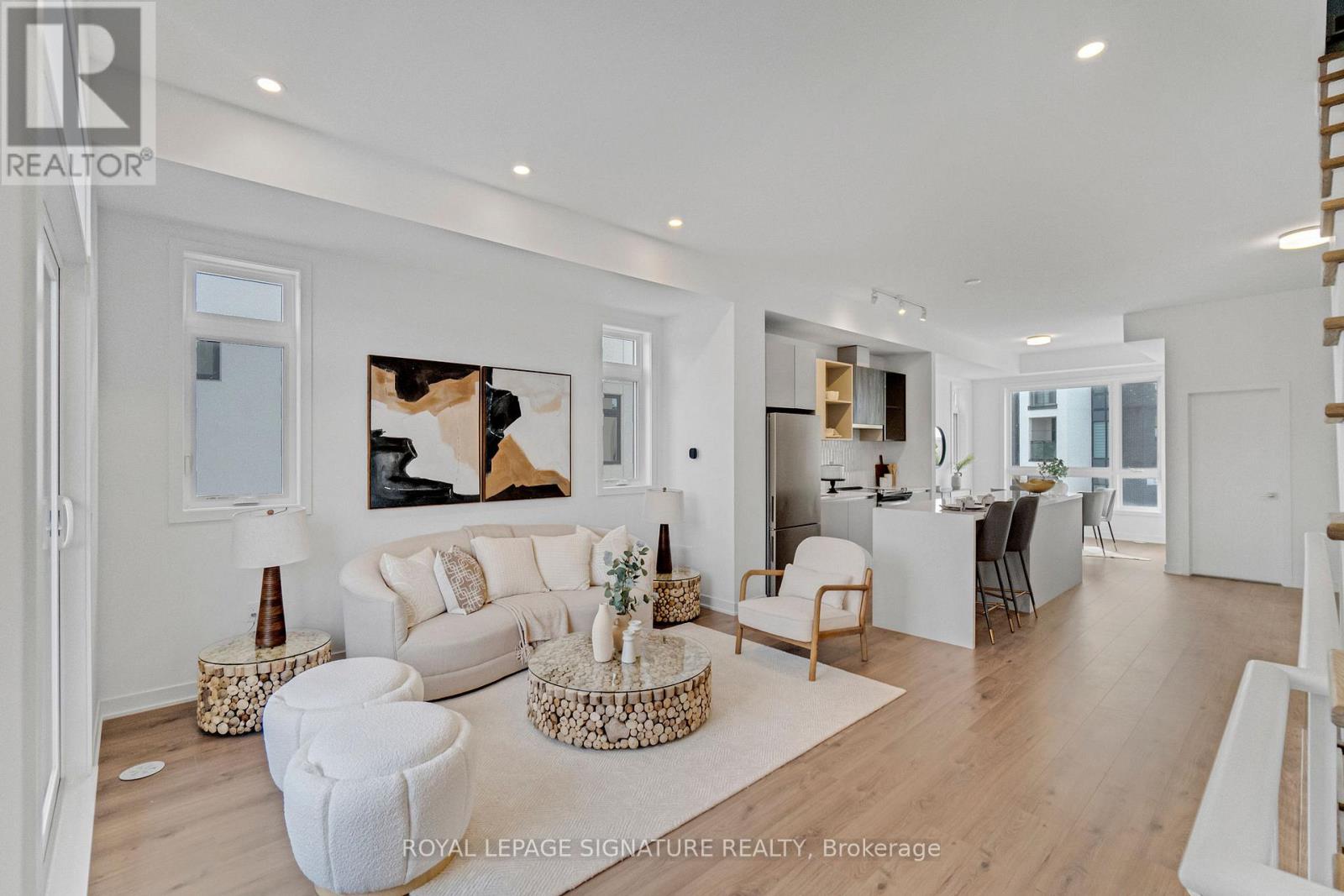 3047 Trailside Drive, Oakville, Ontario  L6M 4M2 - Photo 19 - W12607152