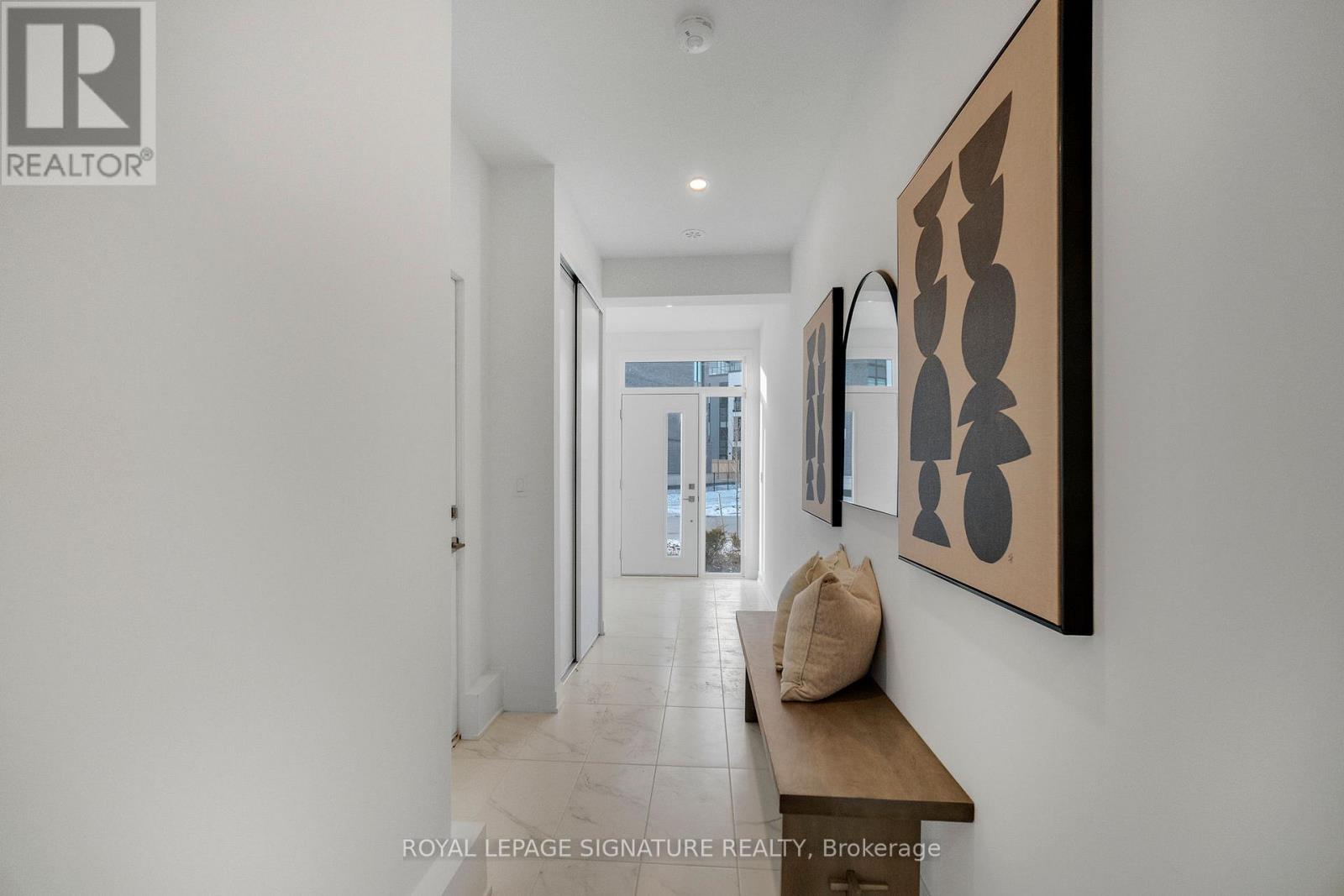 3047 Trailside Drive, Oakville, Ontario  L6M 4M2 - Photo 6 - W12607152