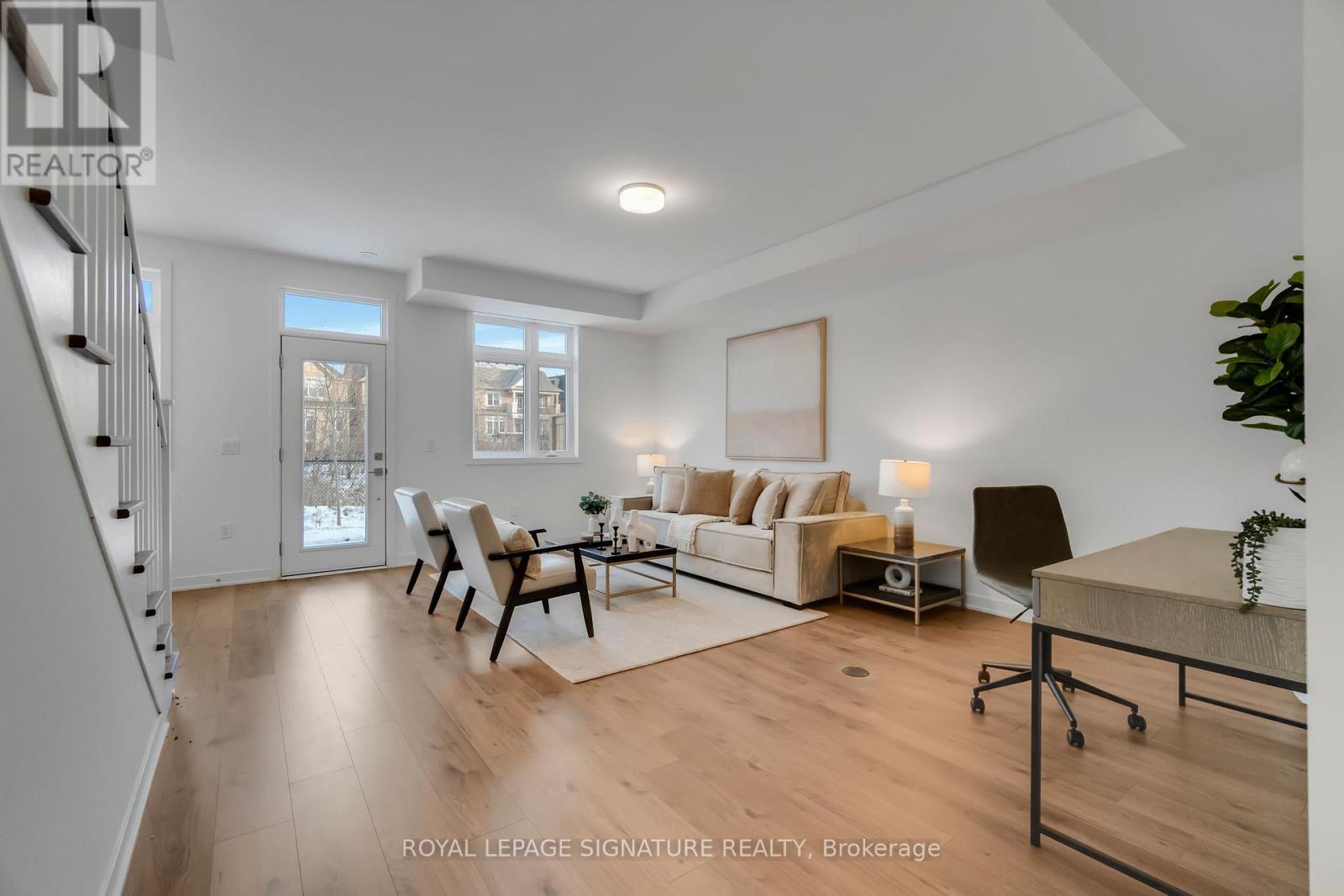 3047 Trailside Drive, Oakville, Ontario  L6M 4M2 - Photo 7 - W12607152