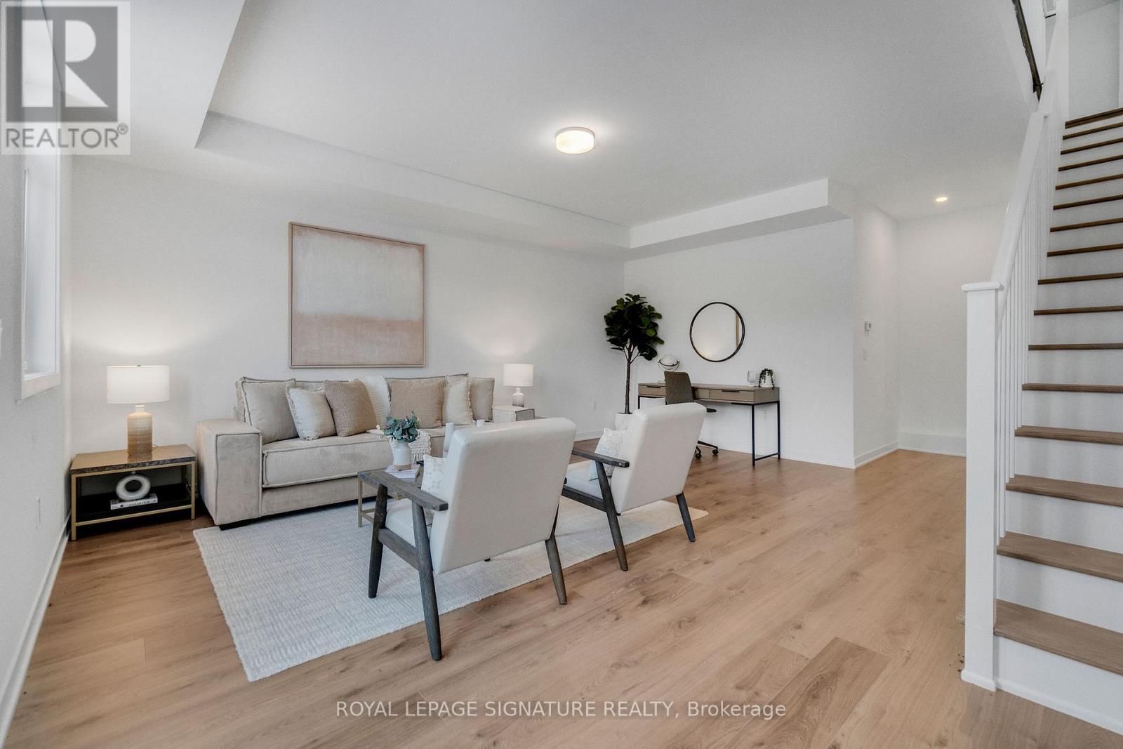 3047 Trailside Drive, Oakville, Ontario  L6M 4M2 - Photo 8 - W12607152