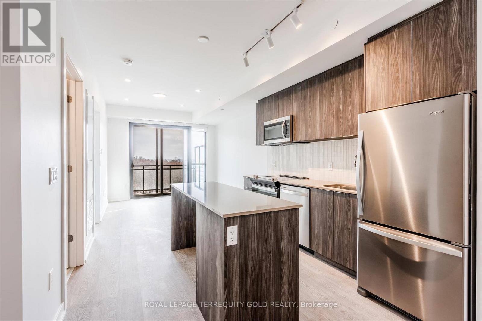 705 - 720 Whitlock Avenue, Milton, Ontario L9E 2B5 - Photo 11 - W12607158