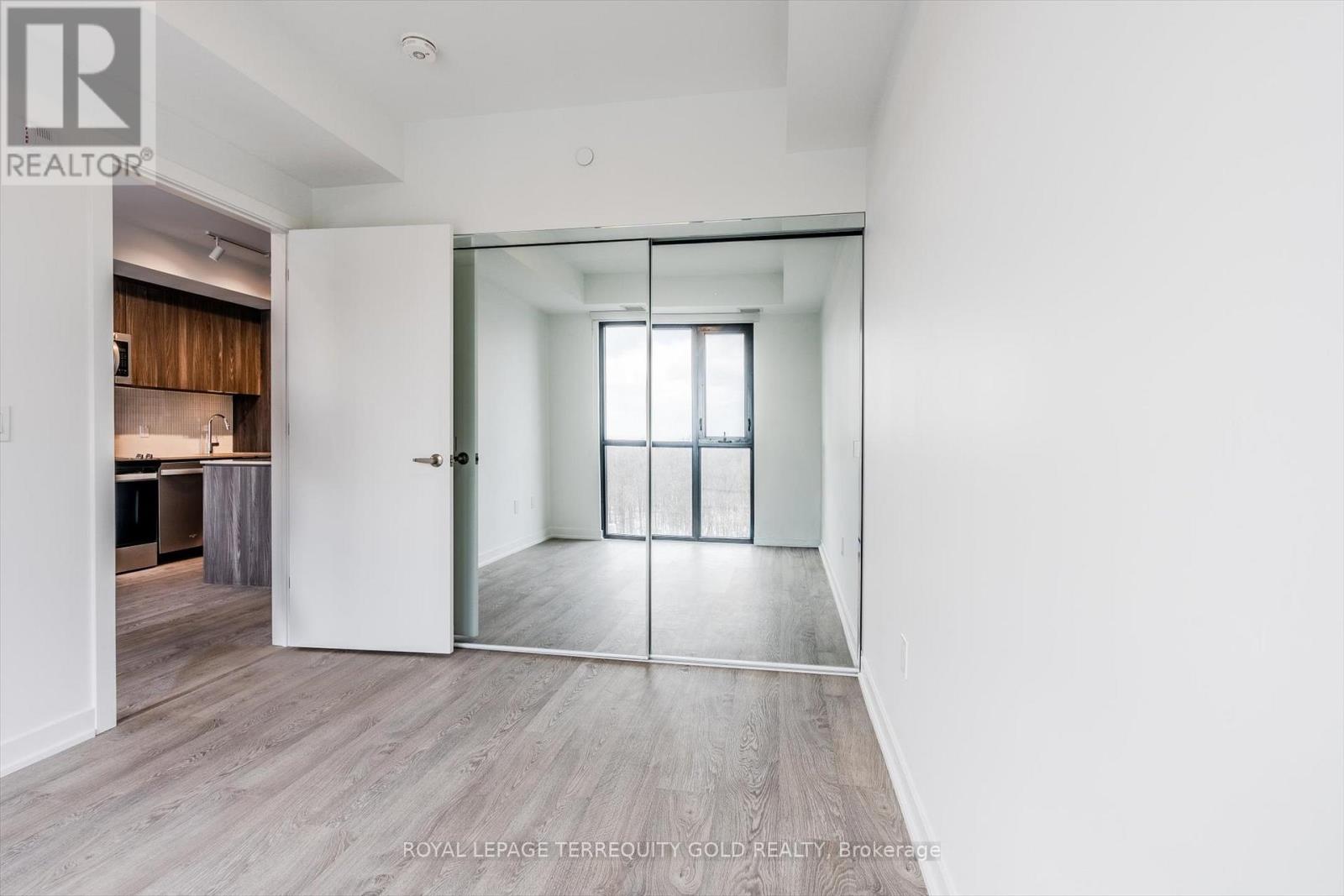 705 - 720 Whitlock Avenue, Milton, Ontario L9E 2B5 - Photo 15 - W12607158