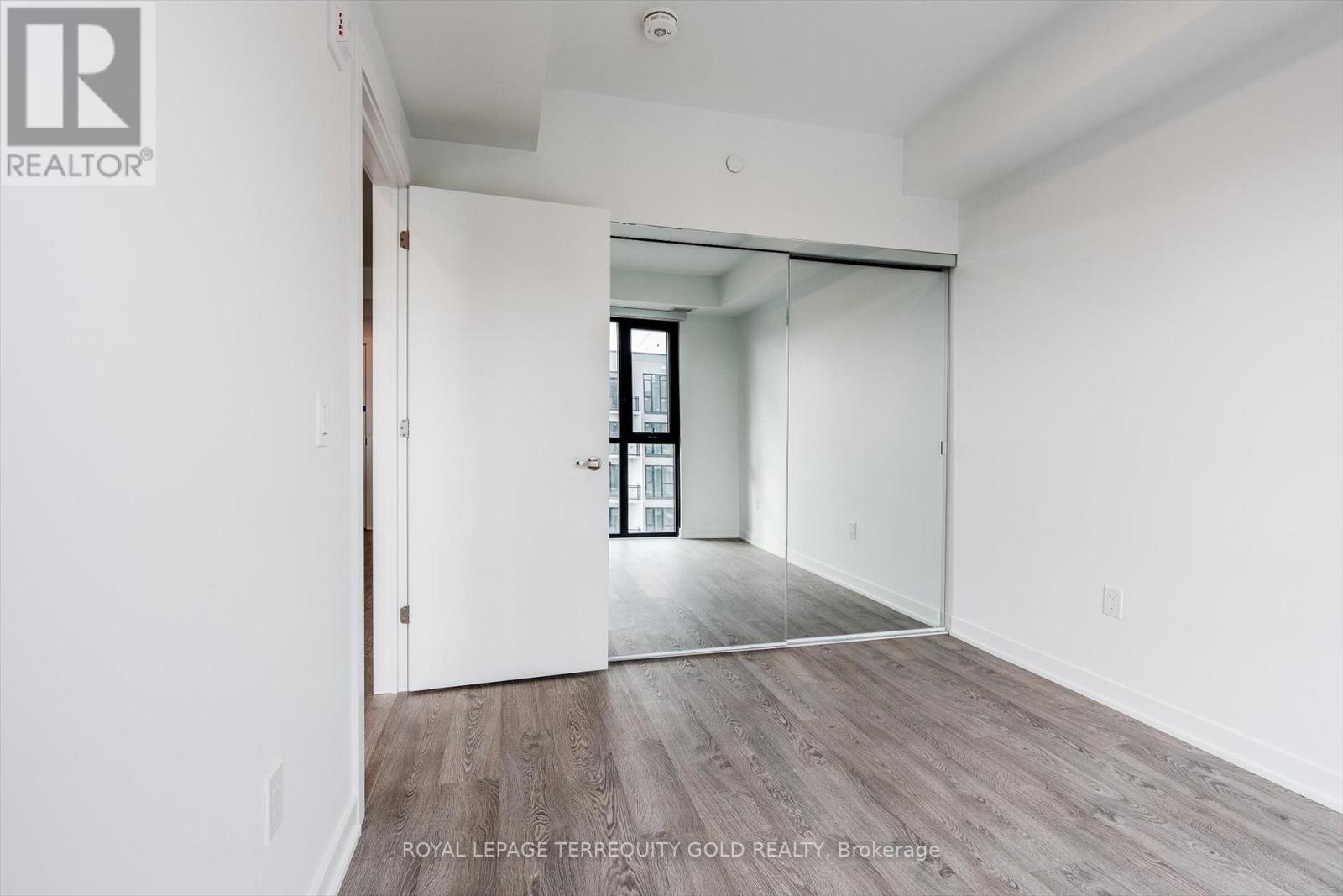 705 - 720 Whitlock Avenue, Milton, Ontario L9E 2B5 - Photo 16 - W12607158