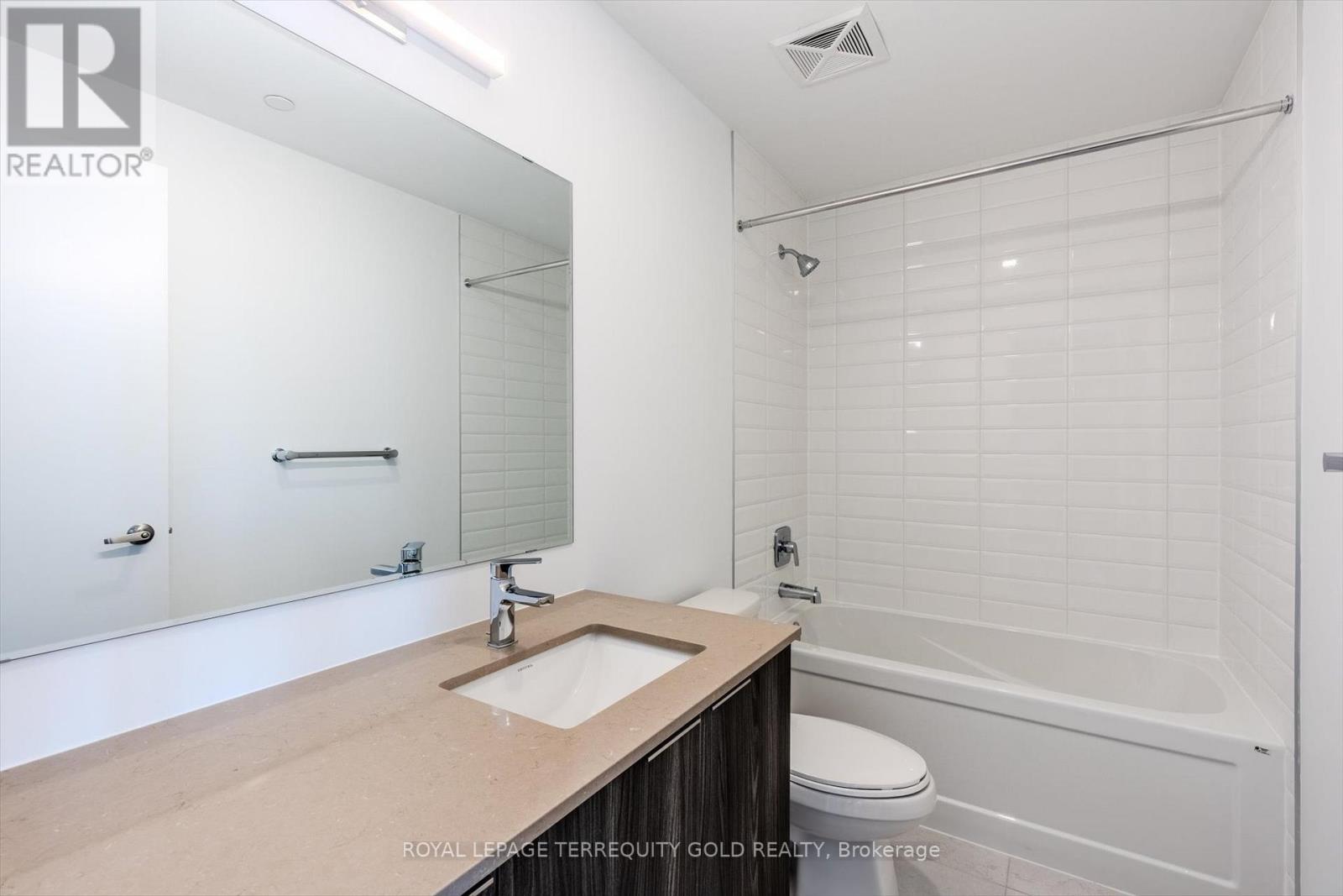 705 - 720 Whitlock Avenue, Milton, Ontario L9E 2B5 - Photo 19 - W12607158