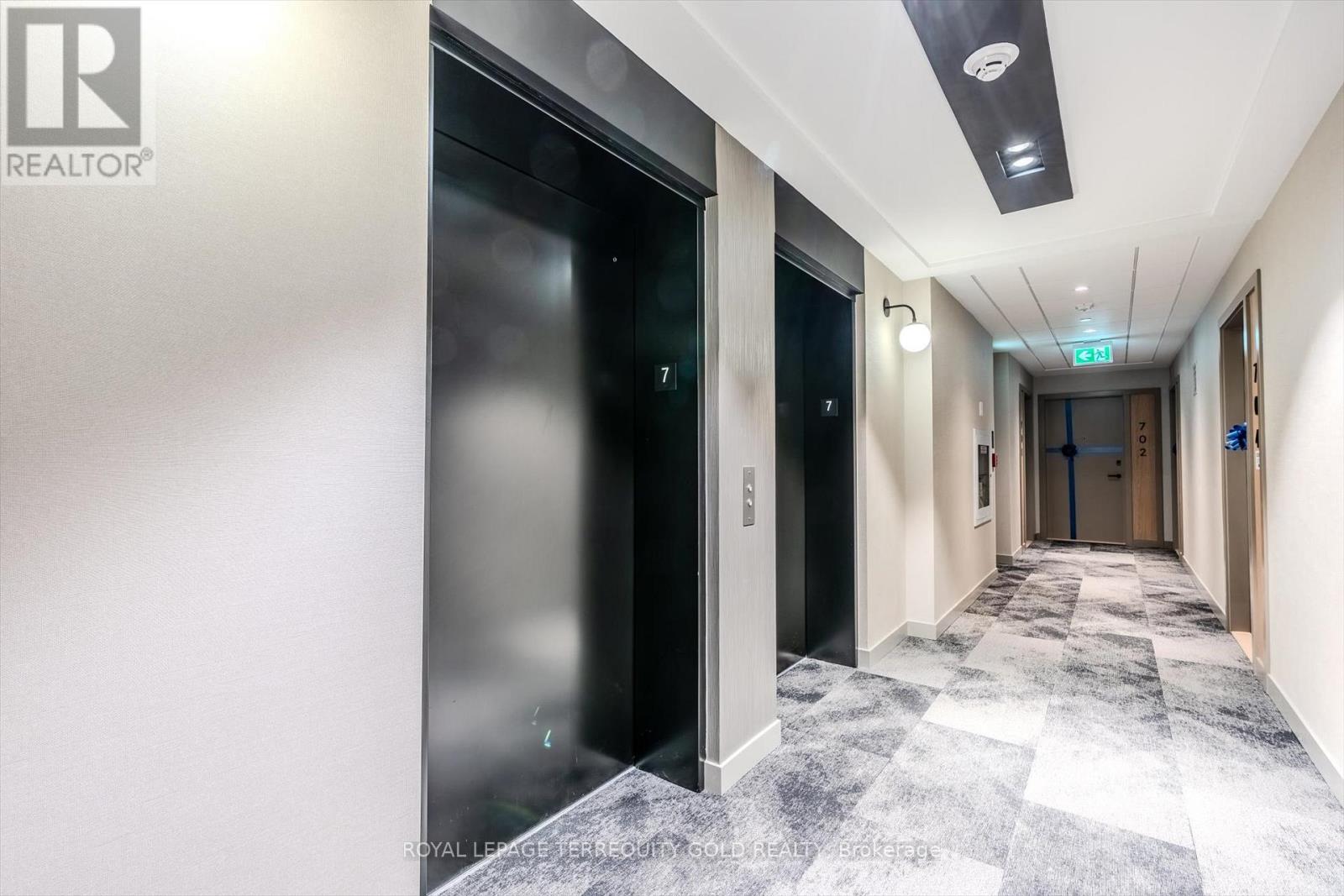 705 - 720 Whitlock Avenue, Milton, Ontario L9E 2B5 - Photo 5 - W12607158