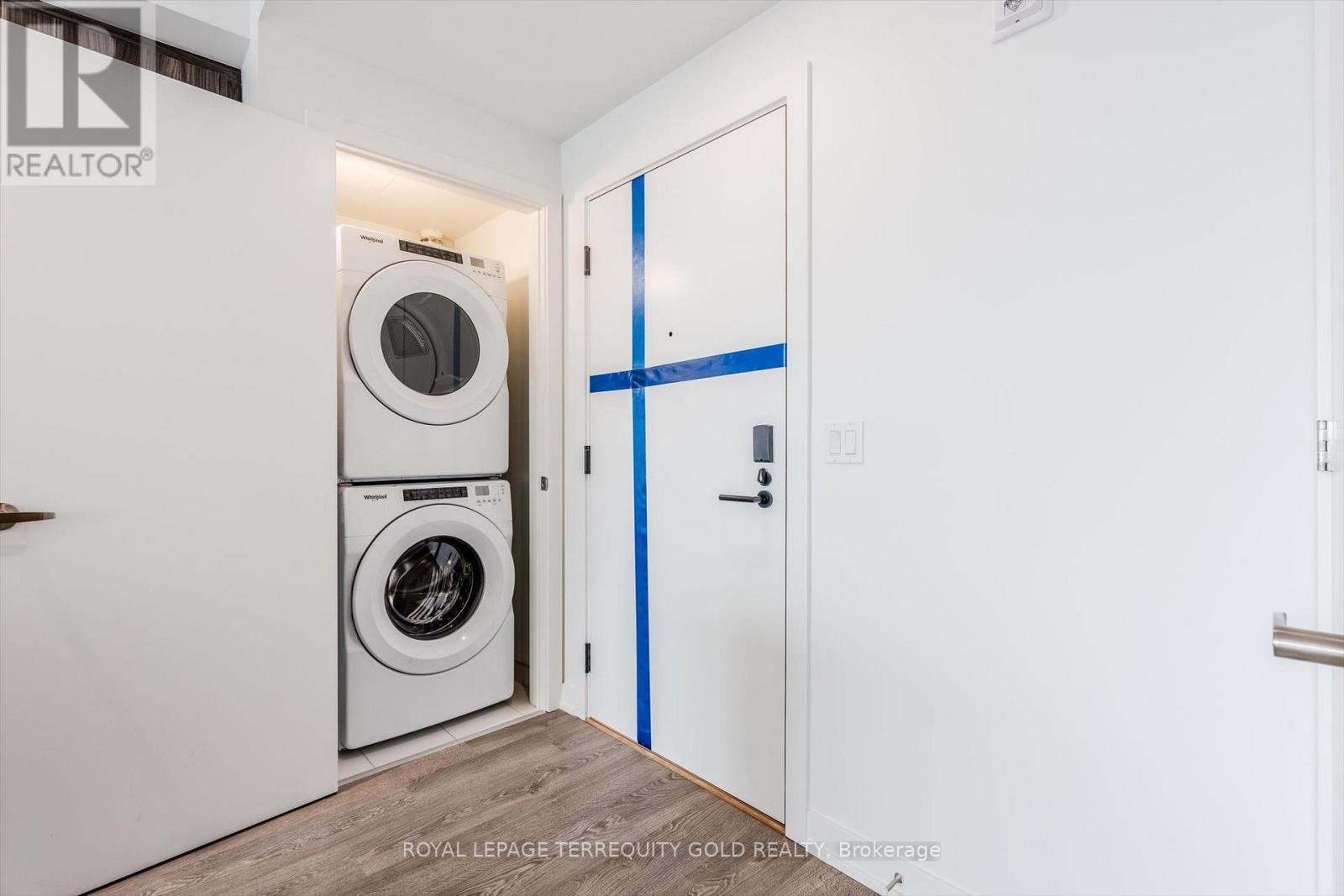 705 - 720 Whitlock Avenue, Milton, Ontario L9E 2B5 - Photo 8 - W12607158