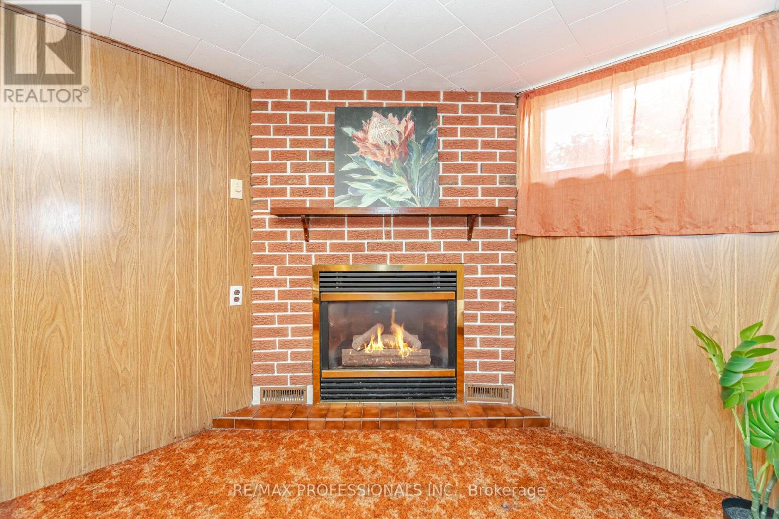 35 Westleigh Crescent, Toronto, Ontario  M8W 3Z6 - Photo 27 - W12607190