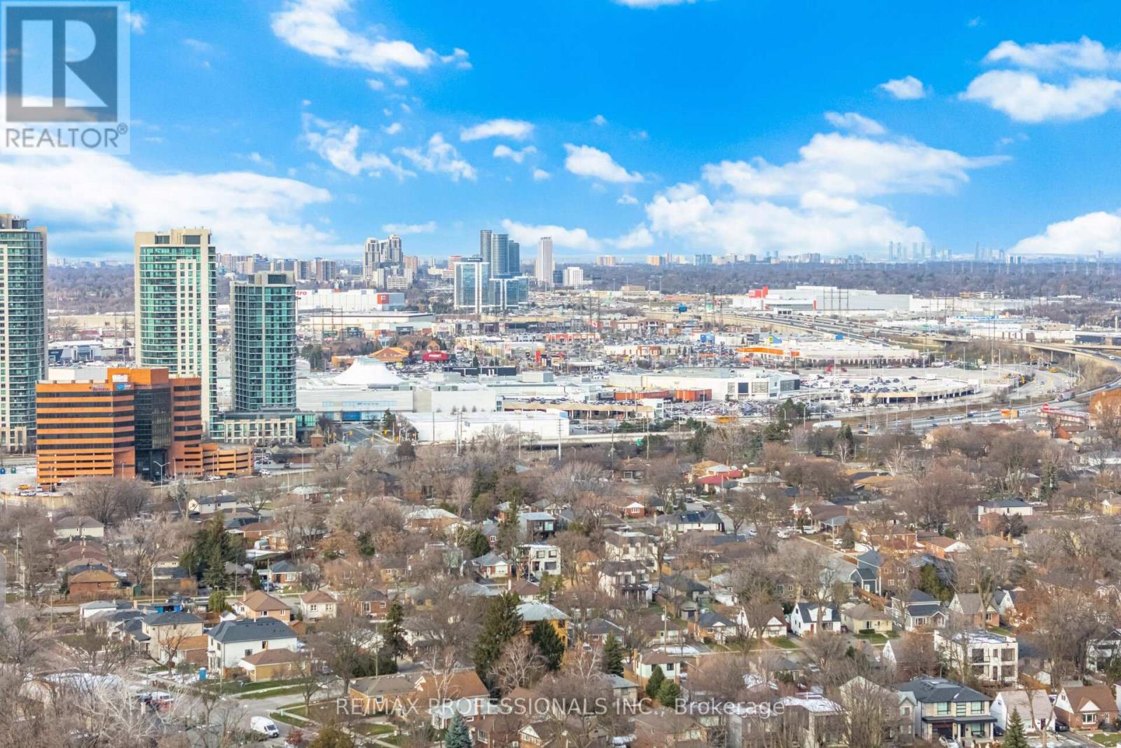 35 Westleigh Crescent, Toronto, Ontario  M8W 3Z6 - Photo 49 - W12607190