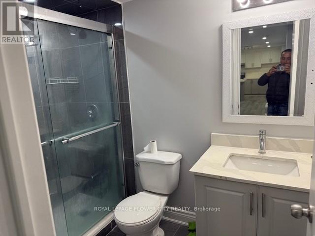 16 Elsinore Street, Brampton, Ontario  L7A 1P2 - Photo 6 - W12607204