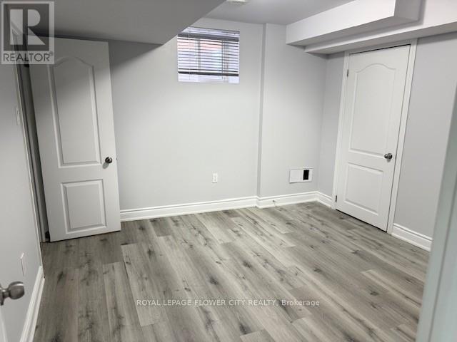 16 Elsinore Street, Brampton, Ontario  L7A 1P2 - Photo 9 - W12607204