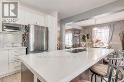 4 Bassett Crescent, Brampton, Ontario  L6X 5G2 - Photo 13 - W12607206