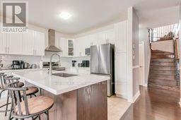 4 Bassett Crescent, Brampton, Ontario  L6X 5G2 - Photo 17 - W12607206