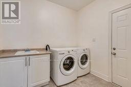 4 Bassett Crescent, Brampton, Ontario  L6X 5G2 - Photo 23 - W12607206