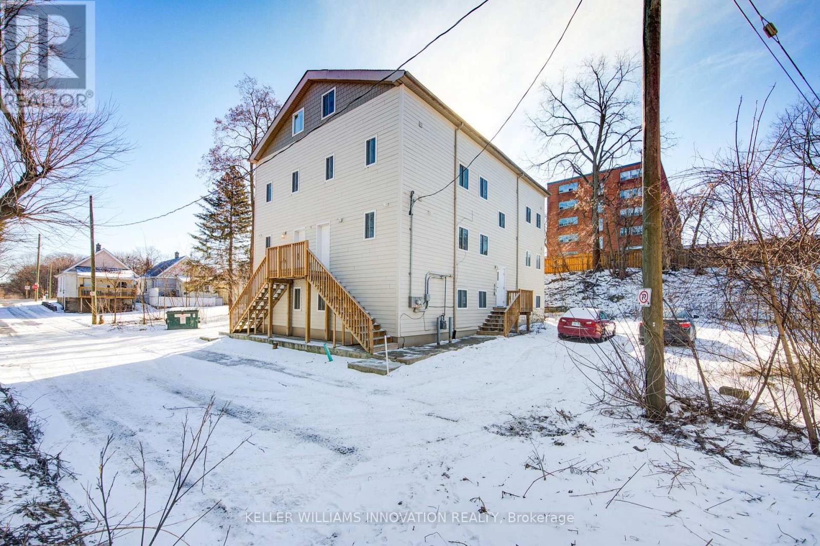 5 Front Street, London South, Ontario  N6C 1K4 - Photo 10 - X12607220