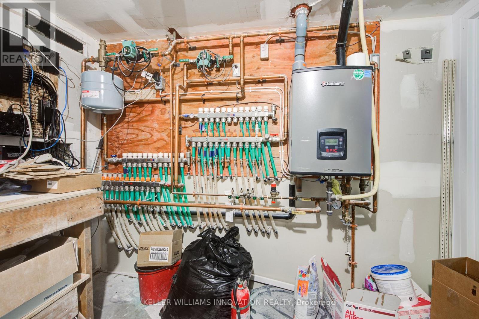 5 Front Street, London South, Ontario  N6C 1K4 - Photo 15 - X12607220