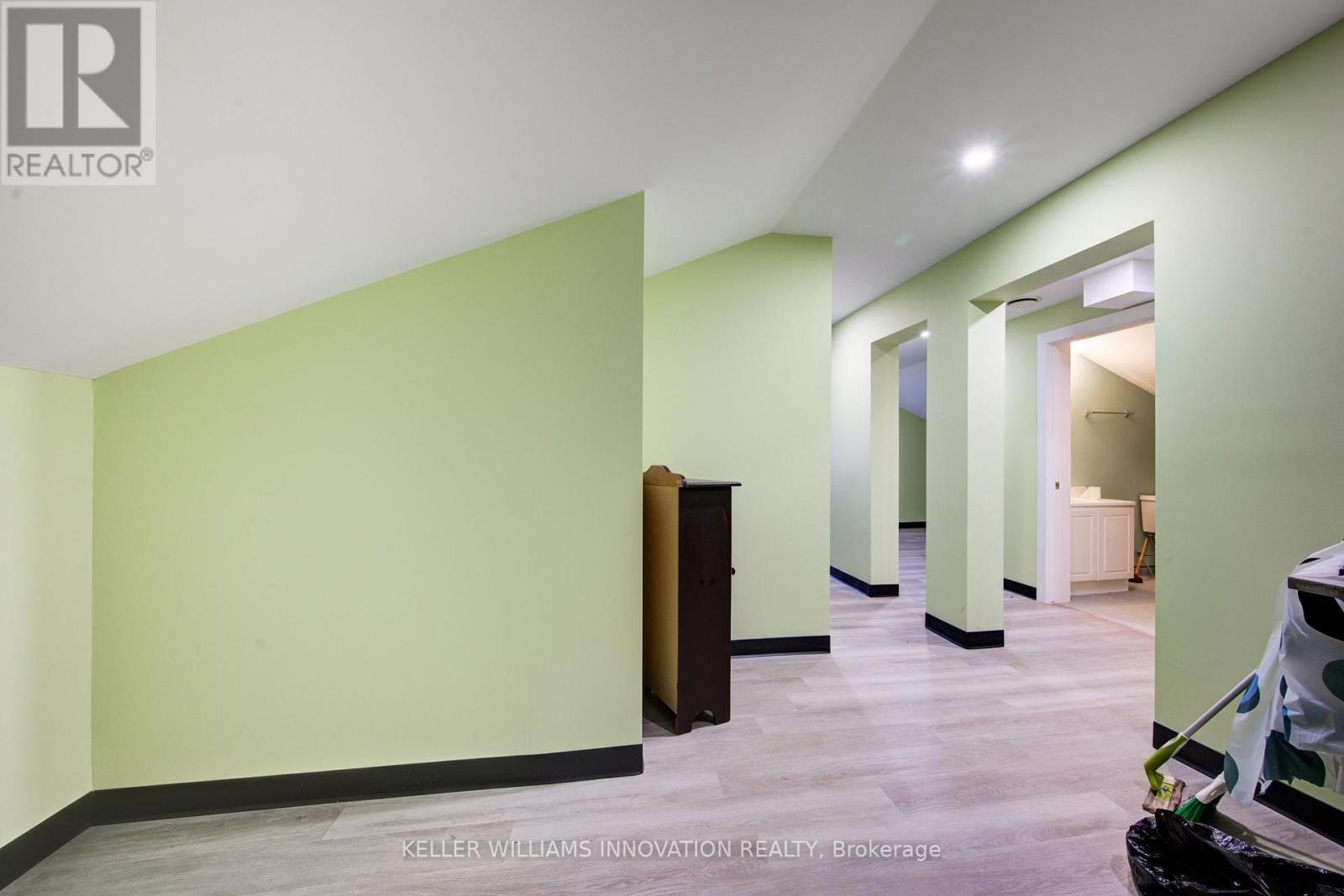 5 Front Street, London South, Ontario  N6C 1K4 - Photo 29 - X12607220