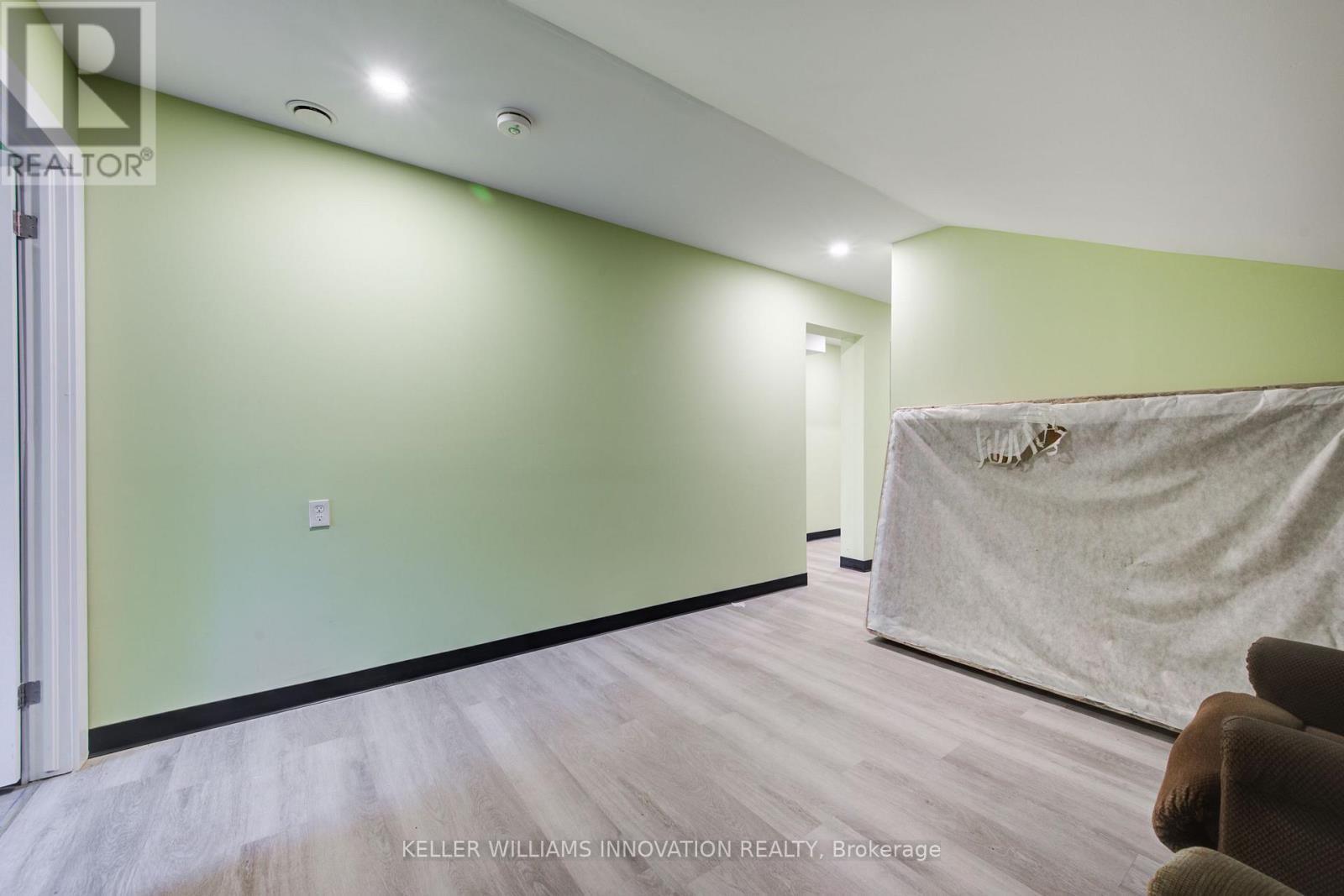 5 Front Street, London South, Ontario  N6C 1K4 - Photo 32 - X12607220