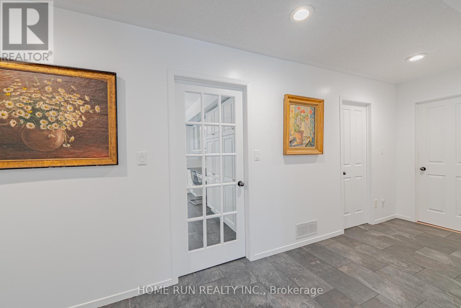 1545 Sherruby Way, Ottawa, Ontario  K2W 1A9 - Photo 12 - X12607230