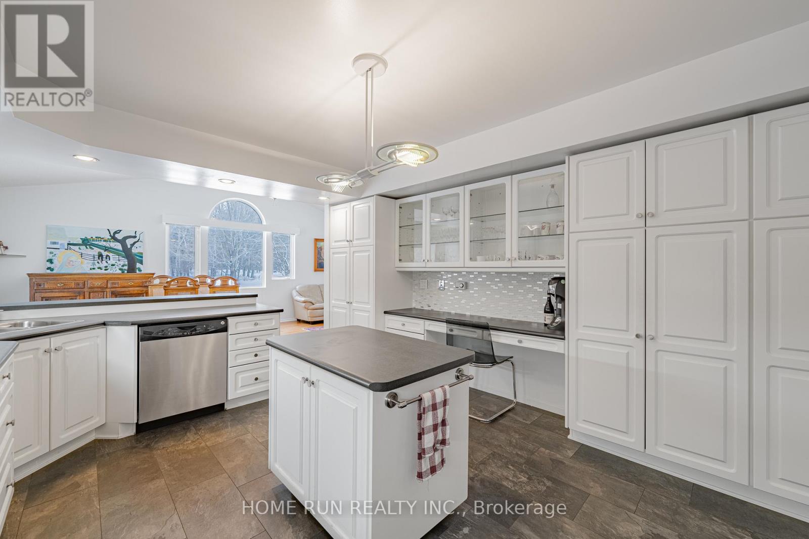 1545 Sherruby Way, Ottawa, Ontario  K2W 1A9 - Photo 15 - X12607230