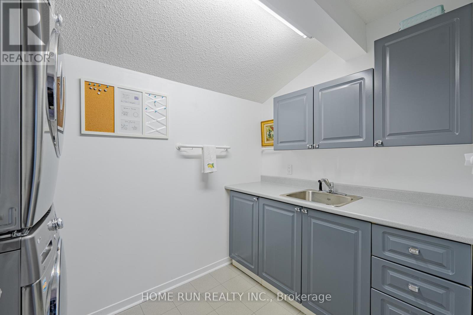 1545 Sherruby Way, Ottawa, Ontario  K2W 1A9 - Photo 43 - X12607230