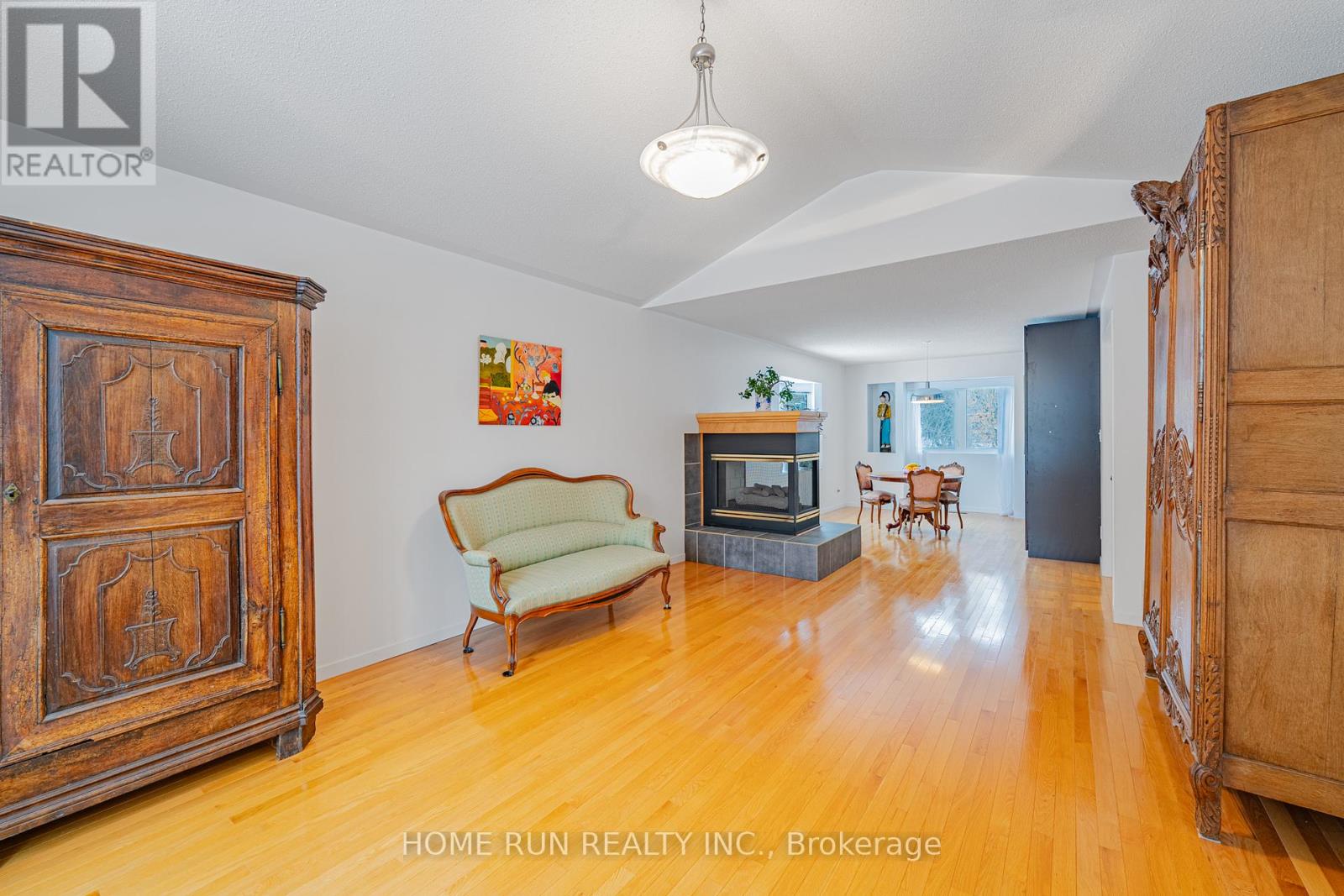 1545 Sherruby Way, Ottawa, Ontario  K2W 1A9 - Photo 5 - X12607230