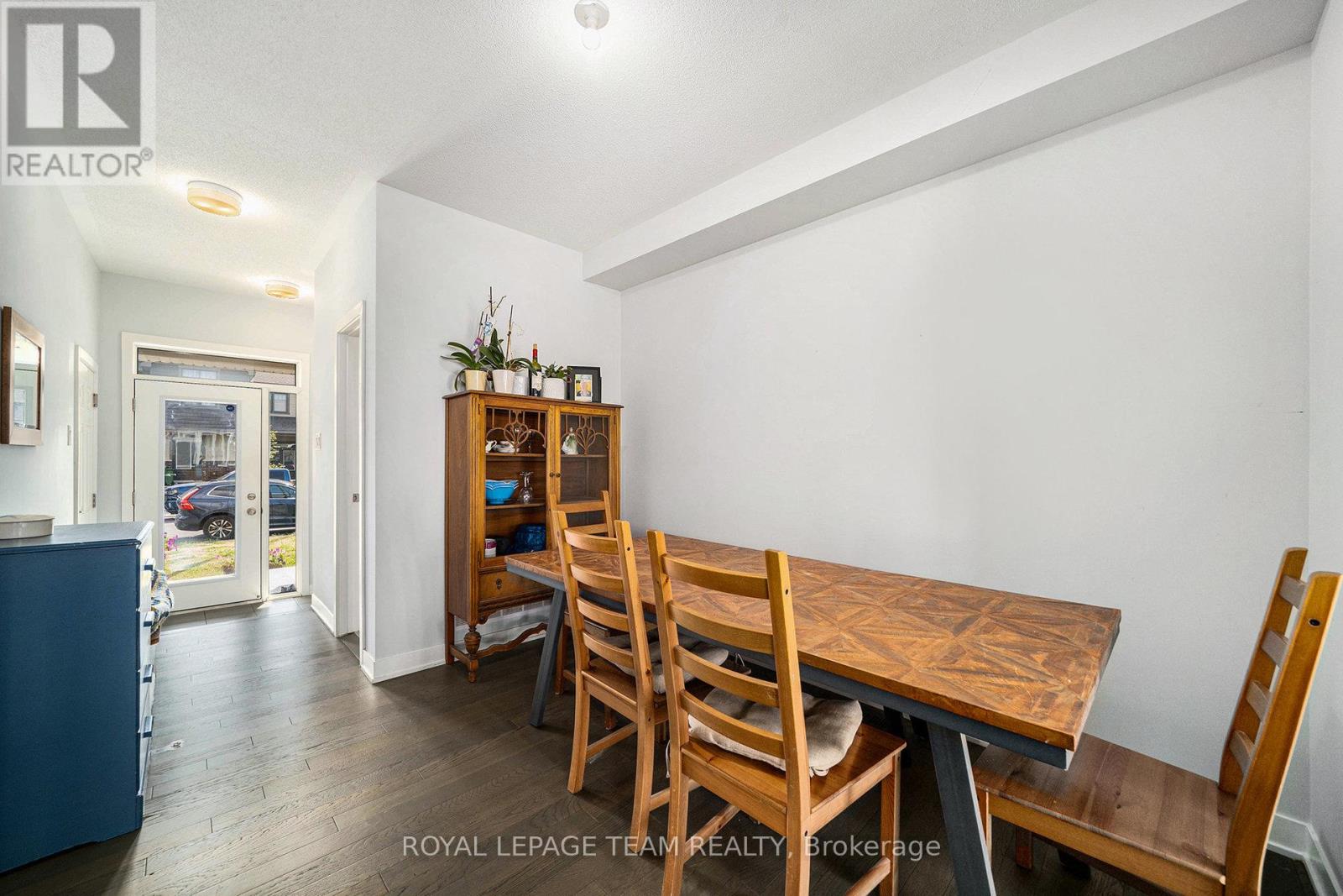 626 Allied Mews, Ottawa, Ontario  K2S 3A1 - Photo 5 - X12607232