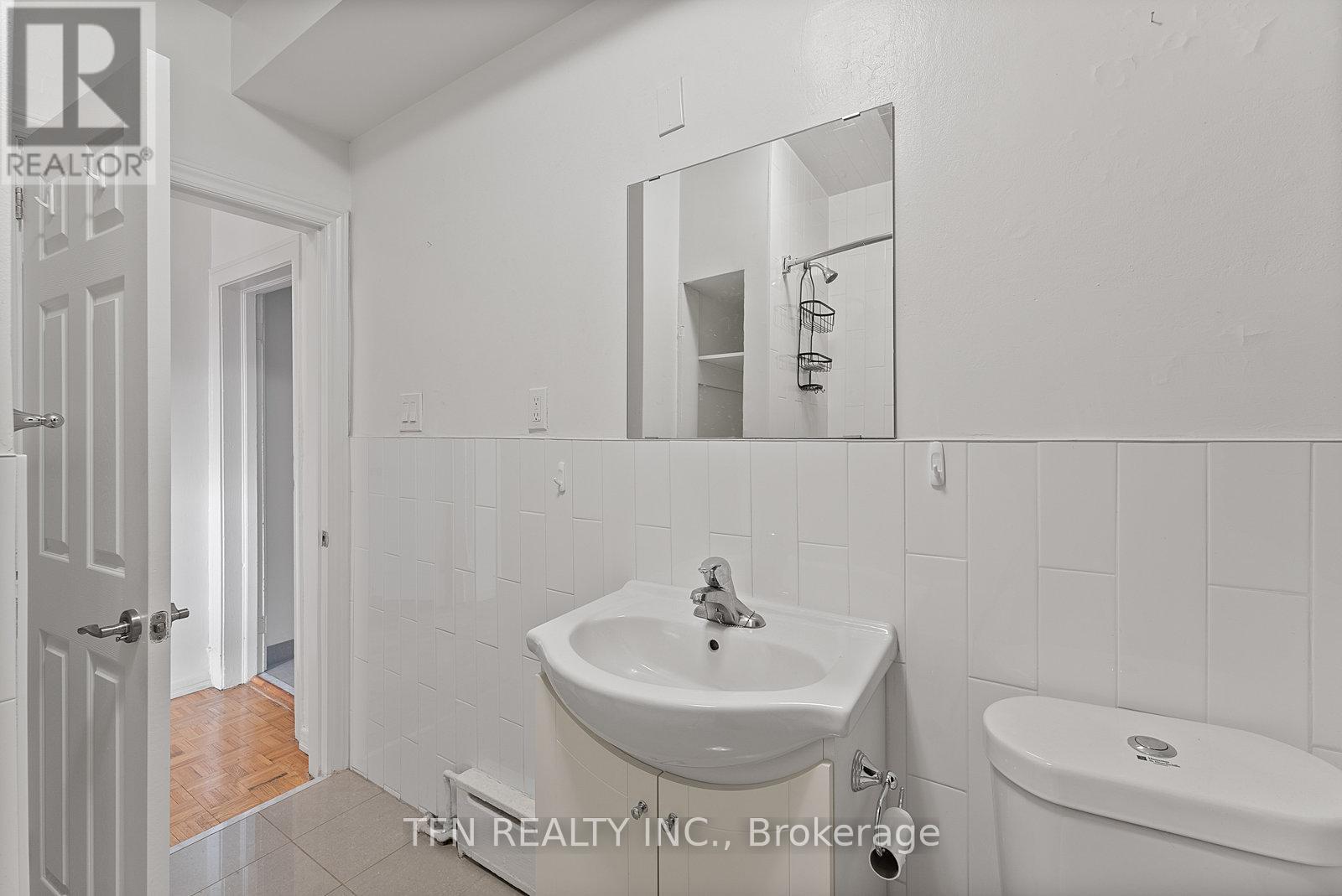 2 - 5 Crang Avenue, Toronto, Ontario  M6E 1A1 - Photo 23 - C12607254