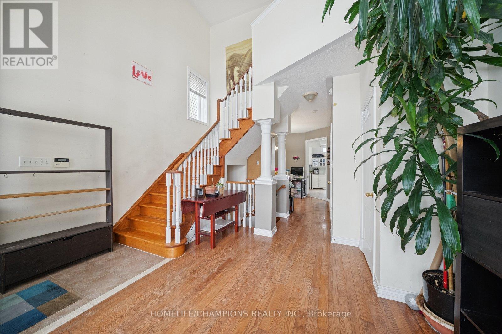 45 Woodbine Place, Oshawa, Ontario  L1L 1C6 - Photo 2 - E12594318