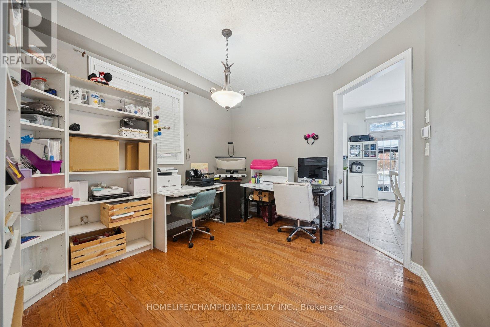 45 Woodbine Place, Oshawa, Ontario  L1L 1C6 - Photo 4 - E12594318