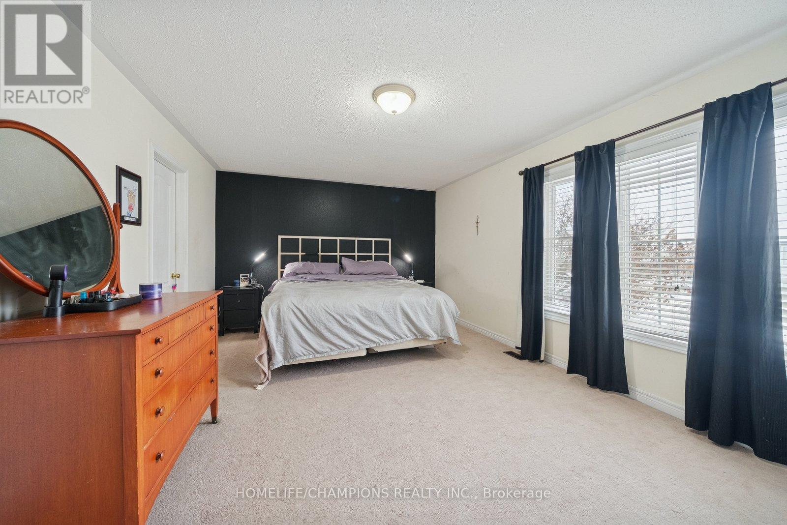 45 Woodbine Place, Oshawa, Ontario  L1L 1C6 - Photo 9 - E12594318