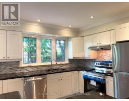 493 Pineland Avenue, Oakville (Wo West), Ca