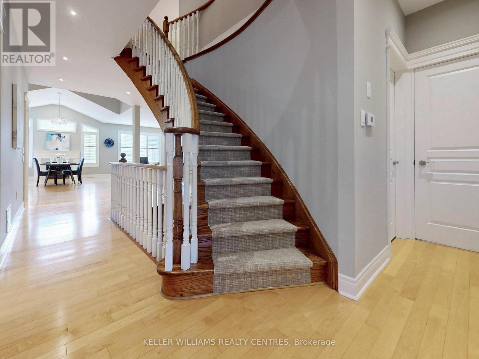 29 Tucker Court, Aurora, Ontario  L4G 7T2 - Photo 25 - N12607262