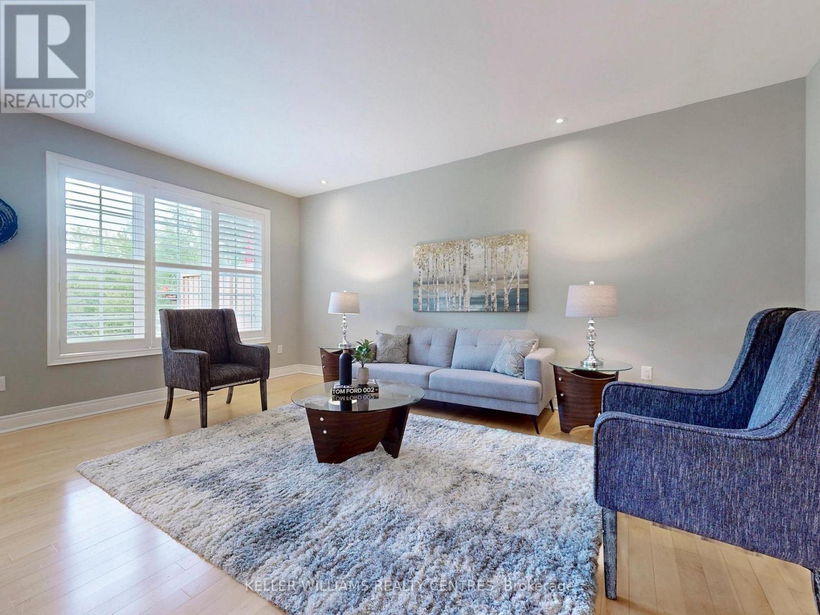 29 Tucker Court, Aurora, Ontario  L4G 7T2 - Photo 8 - N12607262