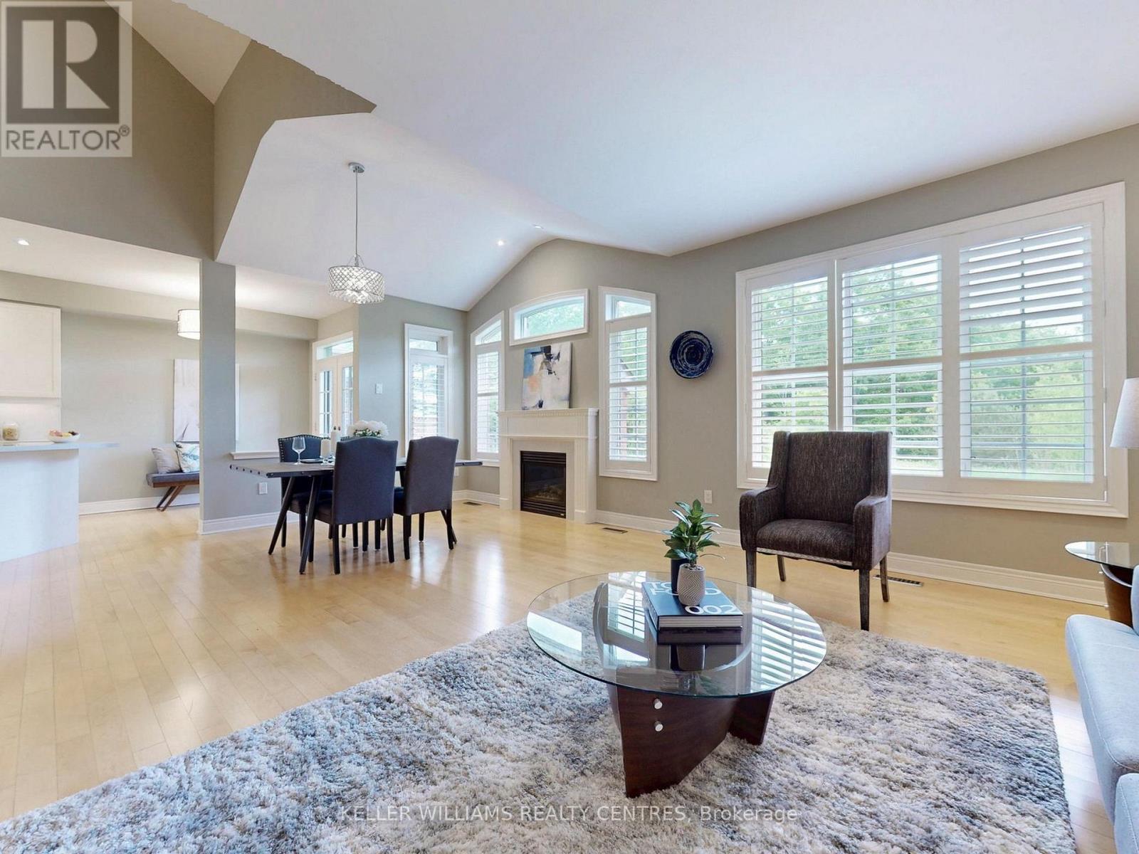 29 Tucker Court, Aurora, Ontario  L4G 7T2 - Photo 9 - N12607262