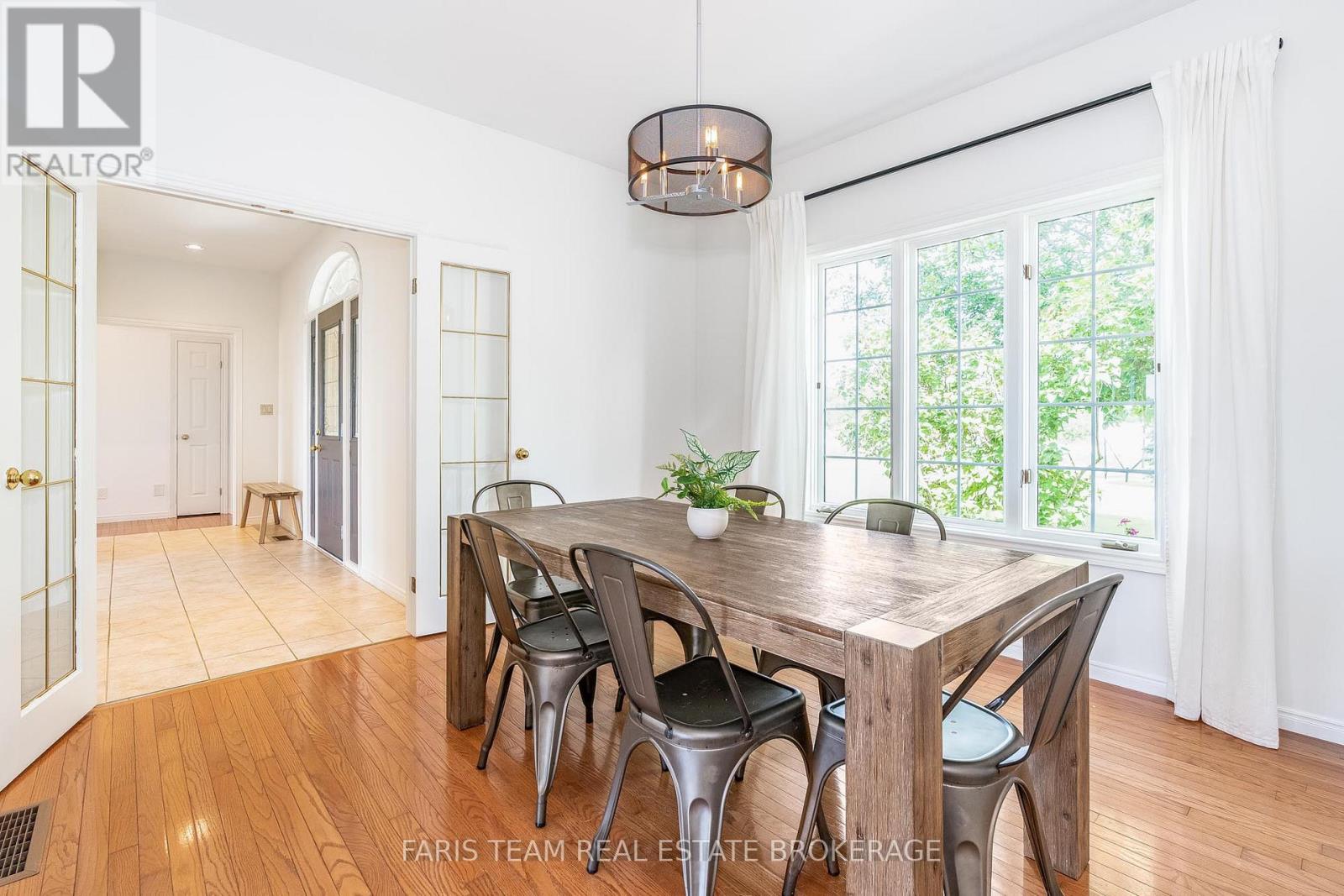 1461 Upper Big Chute Road, Severn (Coldwater), Ontario  L0K 1E0 - Photo 11 - S12607244