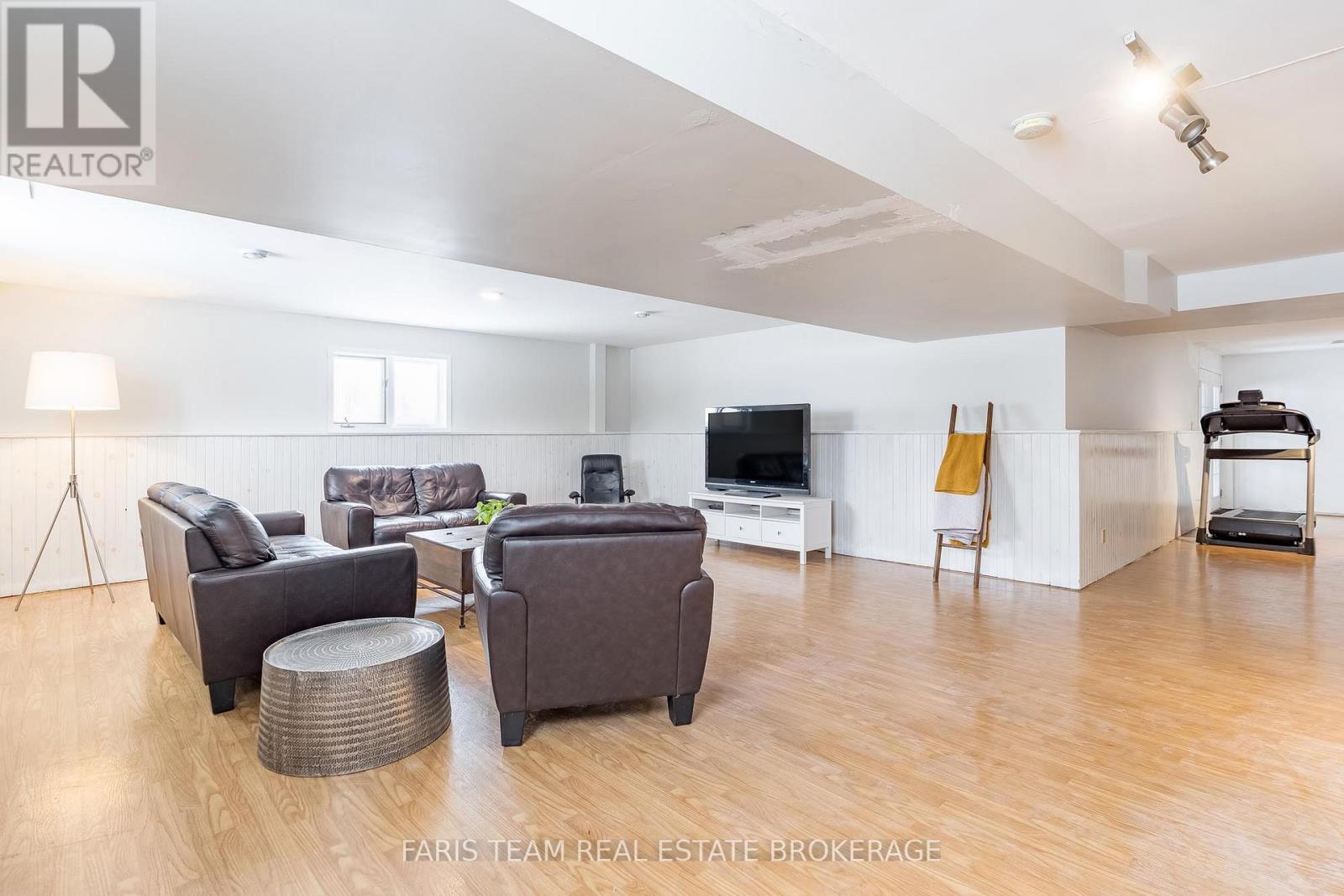 1461 Upper Big Chute Road, Severn (Coldwater), Ontario  L0K 1E0 - Photo 20 - S12607244