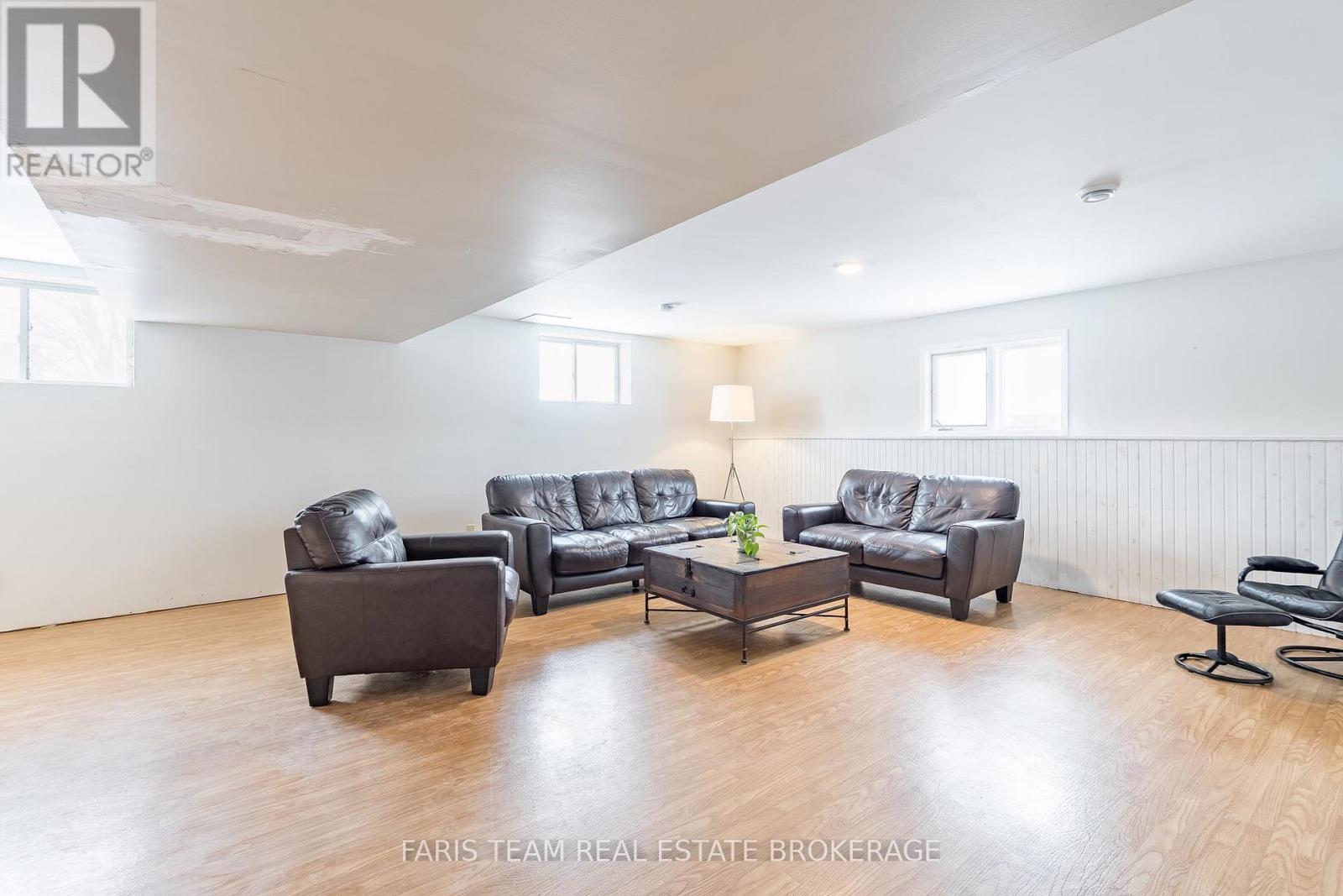 1461 Upper Big Chute Road, Severn (Coldwater), Ontario  L0K 1E0 - Photo 21 - S12607244