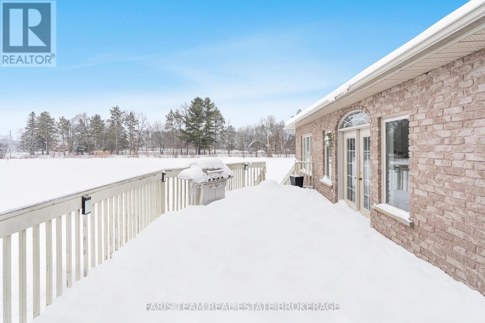 1461 Upper Big Chute Road, Severn (Coldwater), Ontario  L0K 1E0 - Photo 32 - S12607244