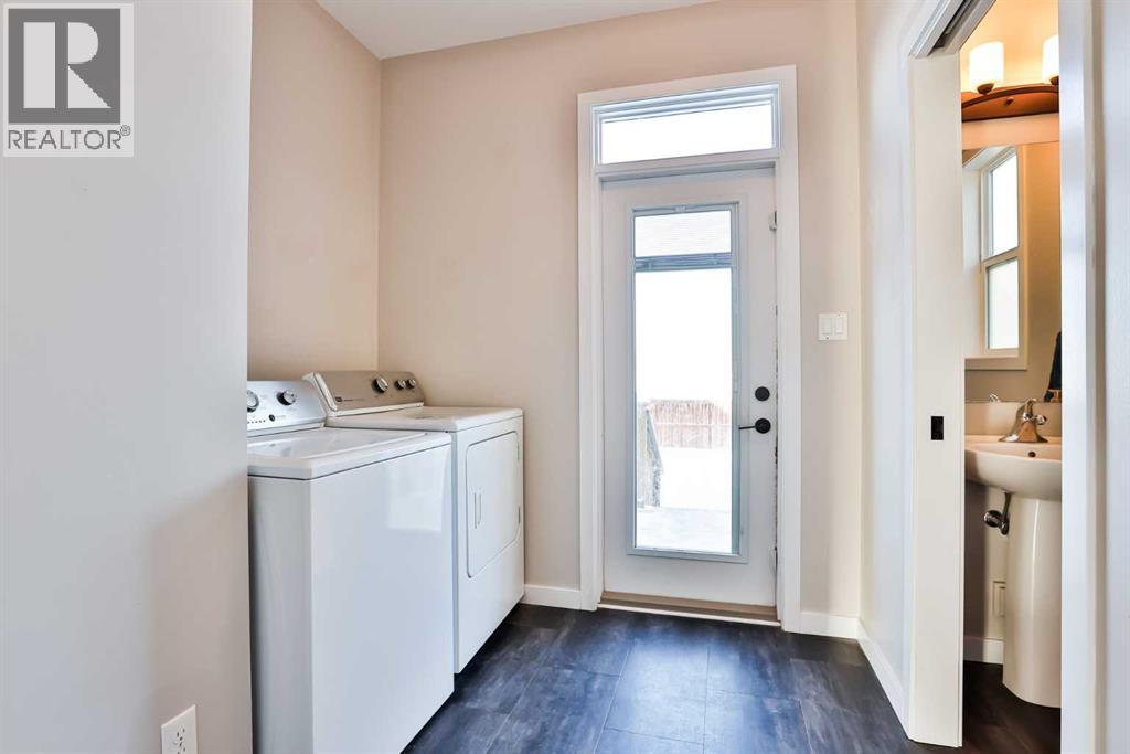 870 Greywolf Run N, Lethbridge, Alberta  T1H 7G6 - Photo 8 - A2273264