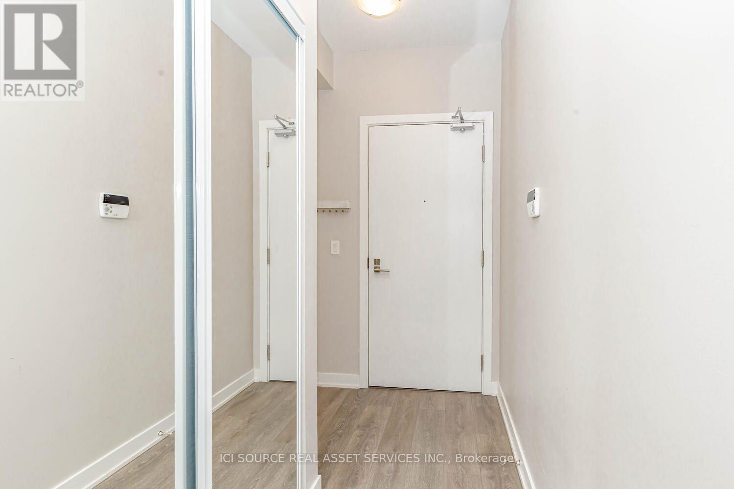 1001 - 4655 Glen Erin Drive, Mississauga, Ontario  L5M 0Z1 - Photo 5 - W12607224