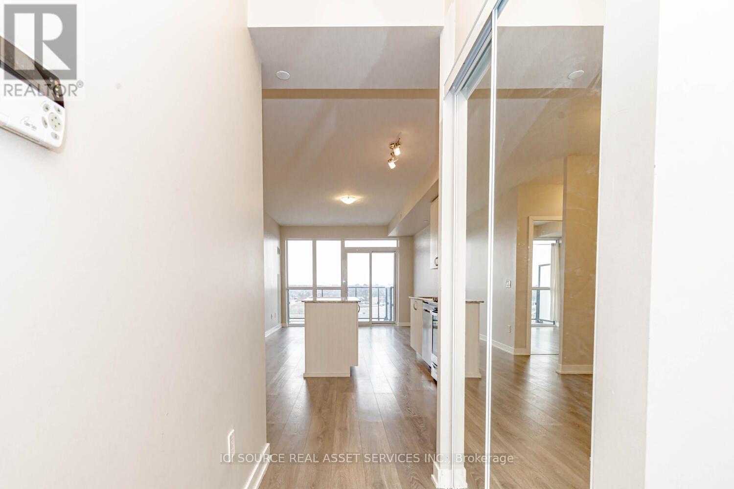 1001 - 4655 Glen Erin Drive, Mississauga, Ontario  L5M 0Z1 - Photo 6 - W12607224