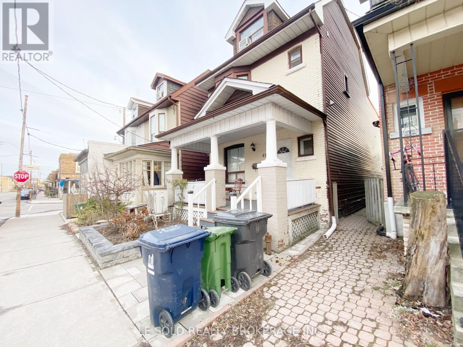 Room 202 - 81 Hallam Street, Toronto, Ontario  M6H 1W7 - Photo 2 - W12607234